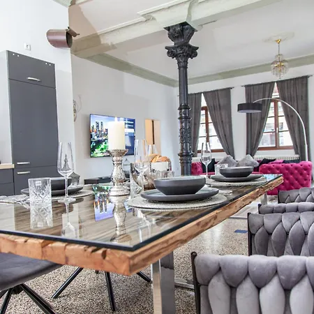 Nidusrooms Moderne Barock *